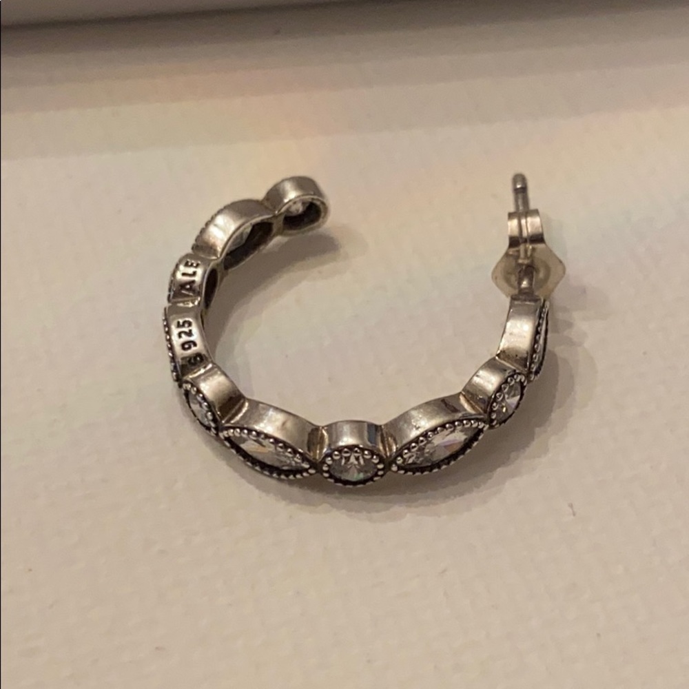 Single Pandora Hoop